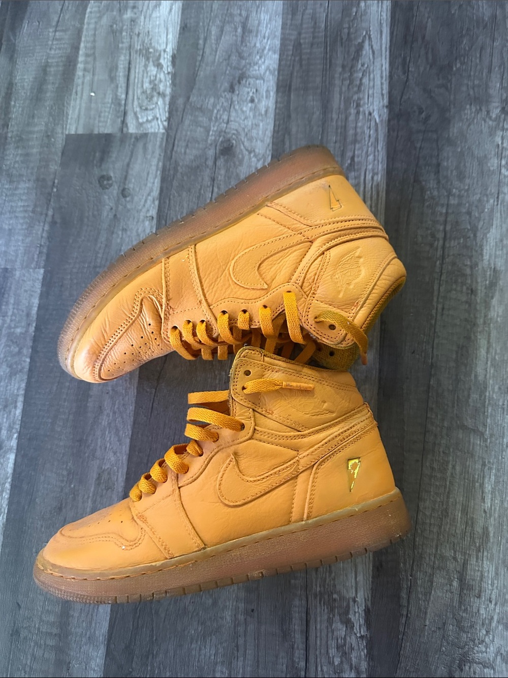 Nike Gatorade colab, Yellow High-Top Sneakers